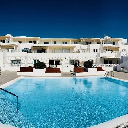 Mariposa With Pool, Smart Tv, Wifi & Air Conditioning In Playa Honda Lanzarote Island